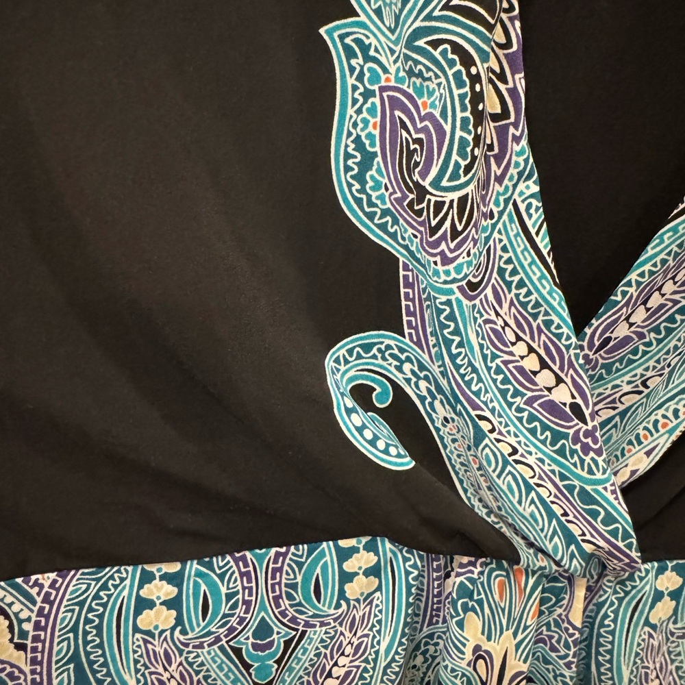 Alfani Black and Blue Paisley Blouse. Size 1x - Picture 4 of 5